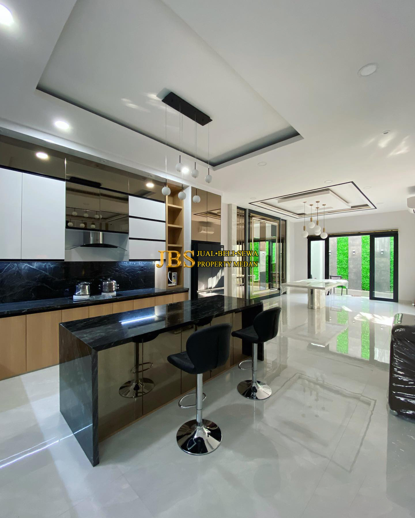 Properti terdaftar untuk dijual atau disewa - Dijual Rumah Fully Furnished Sangat Terawat Di Komplek Brahrang Asri Daerah Binjai