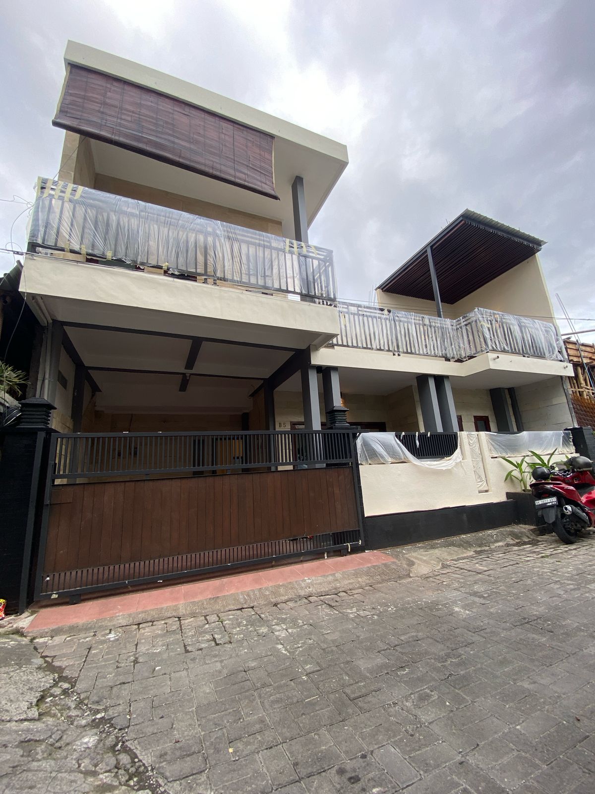 Properti terdaftar untuk dijual atau disewa - Rumah Modern Minimalis Siap Huni Padangsambian
