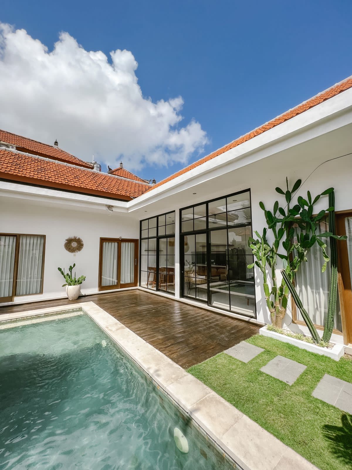 Properti terdaftar untuk dijual atau disewa - Villa 3 Kamar Di Tumbak Bayuh Area Canggu Tenang Dan Strategis