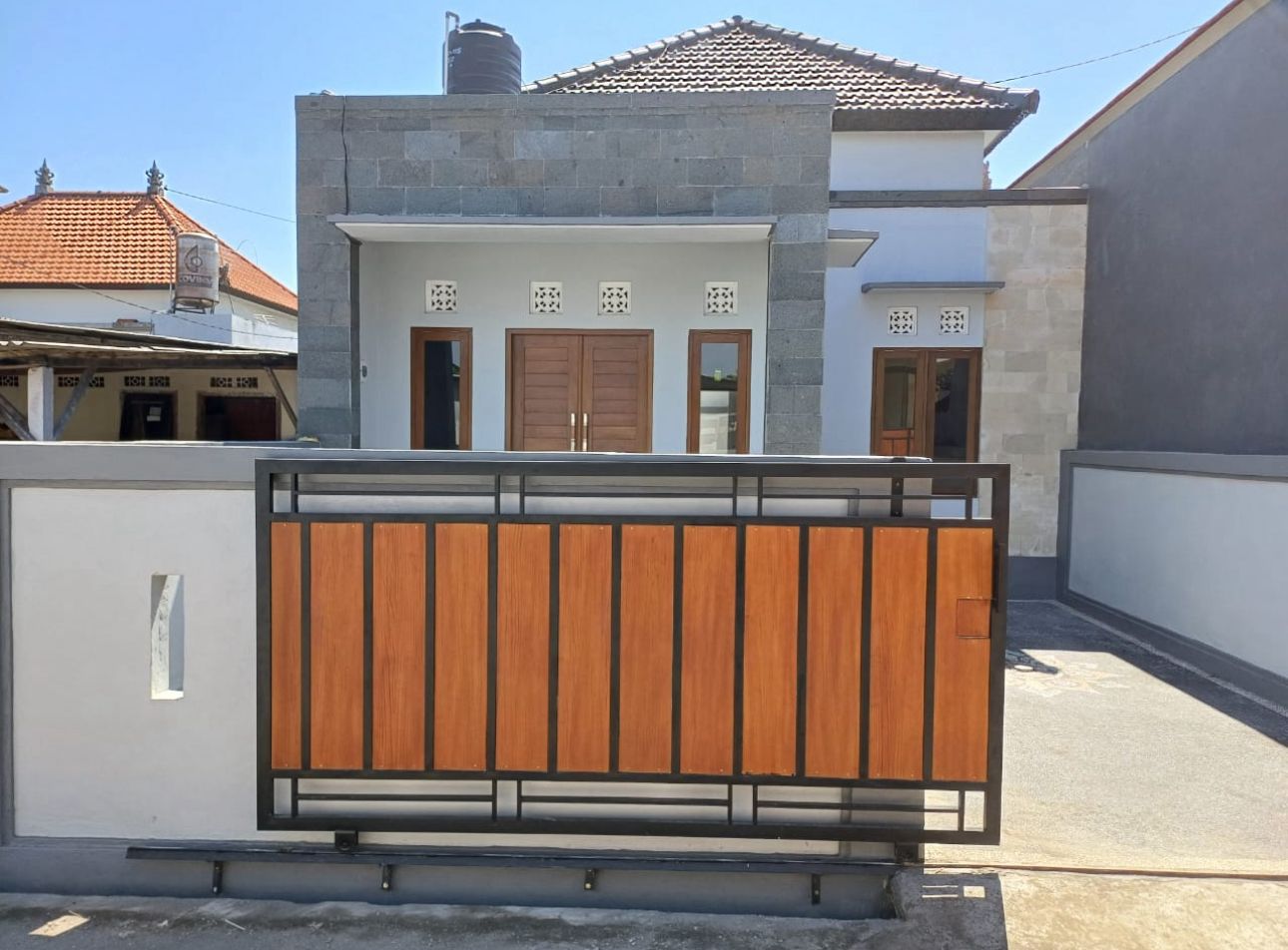 Properti terdaftar untuk dijual atau disewa - Dijual Rumah Baru Lantai 1 Siap Huni Di Tirta Lepang Kertalangu Denpasar Timur