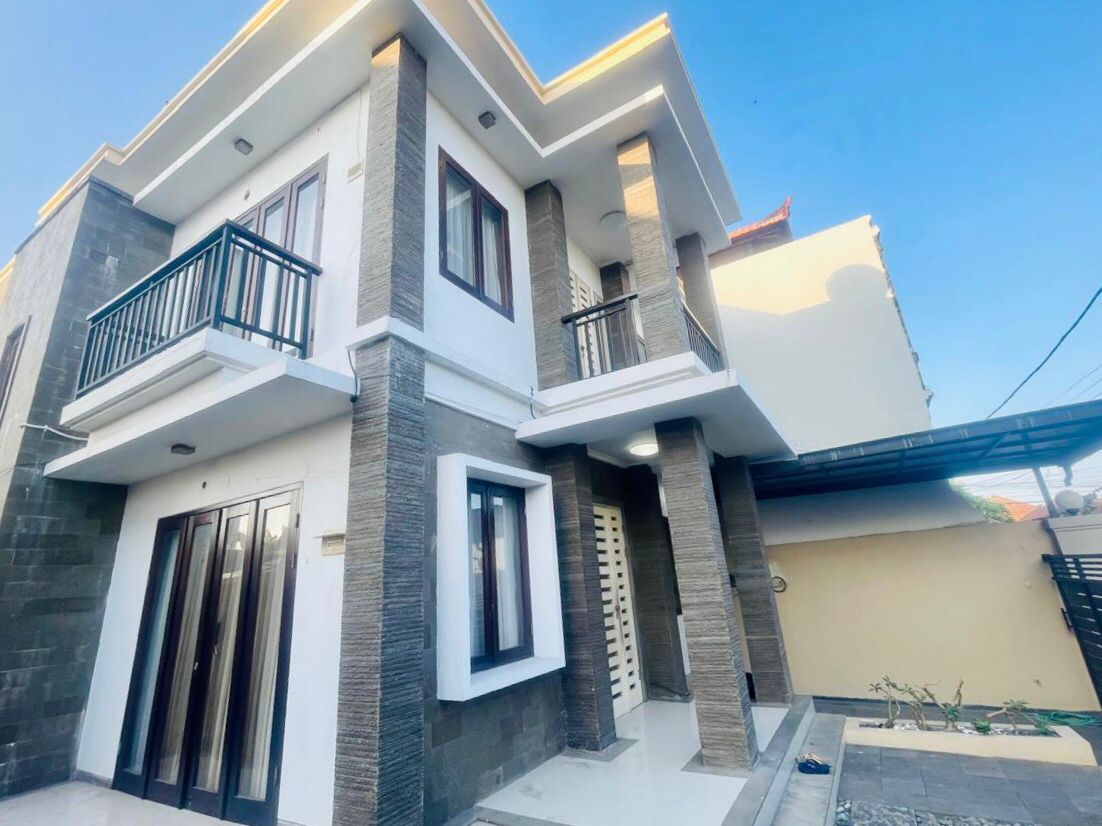 Properti terdaftar untuk dijual atau disewa - Disewakan Rumah Minimalis Modern Di Tukad Yeh Sungi Renon Kawasan Elite Lokasi Premium