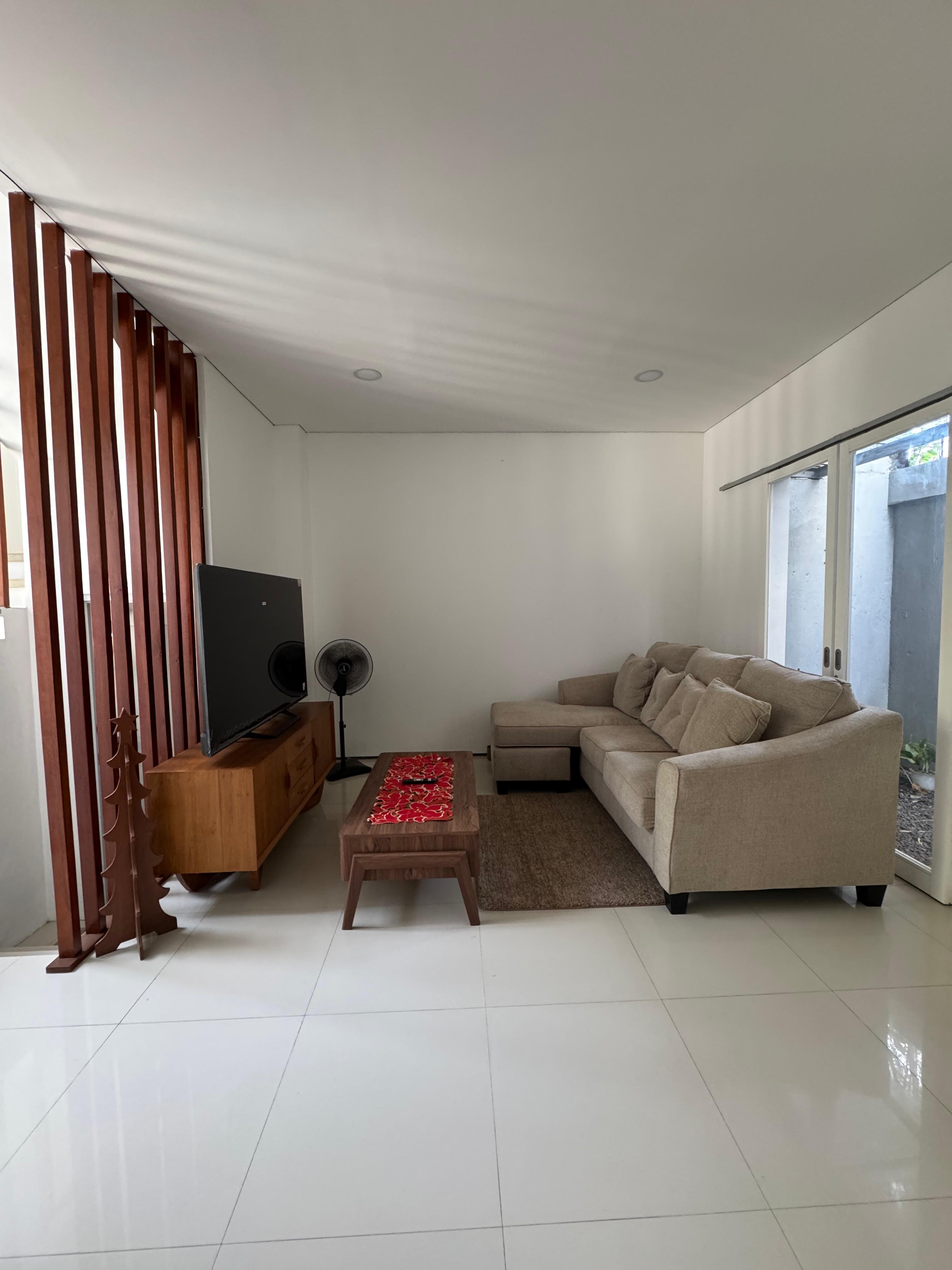 Properti terdaftar untuk dijual atau disewa - Disewakan Rumah 2 Menit Ke Jb School