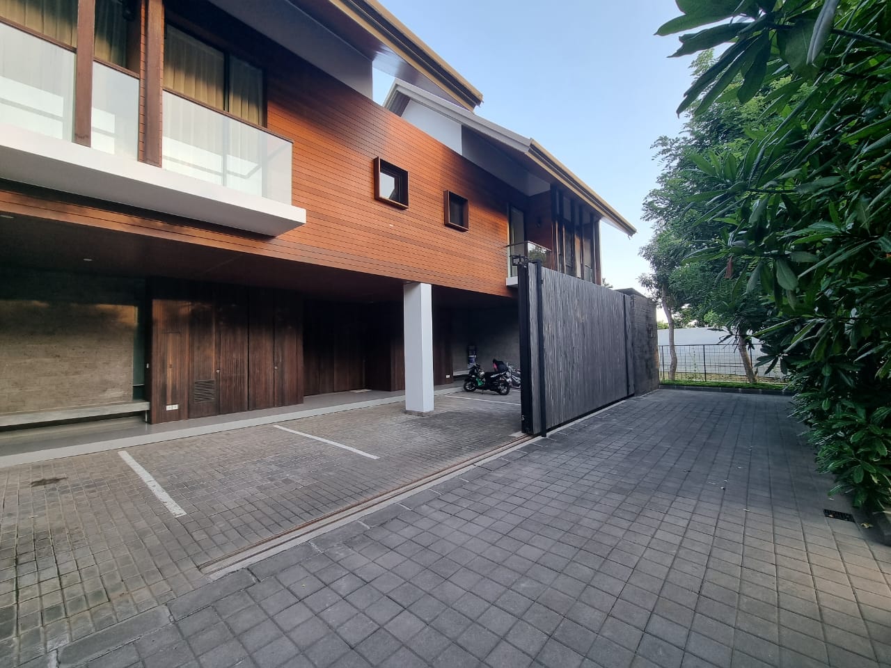 Properti terdaftar untuk dijual atau disewa - Hunian Mewah Di Pusat Kota Denpasar 