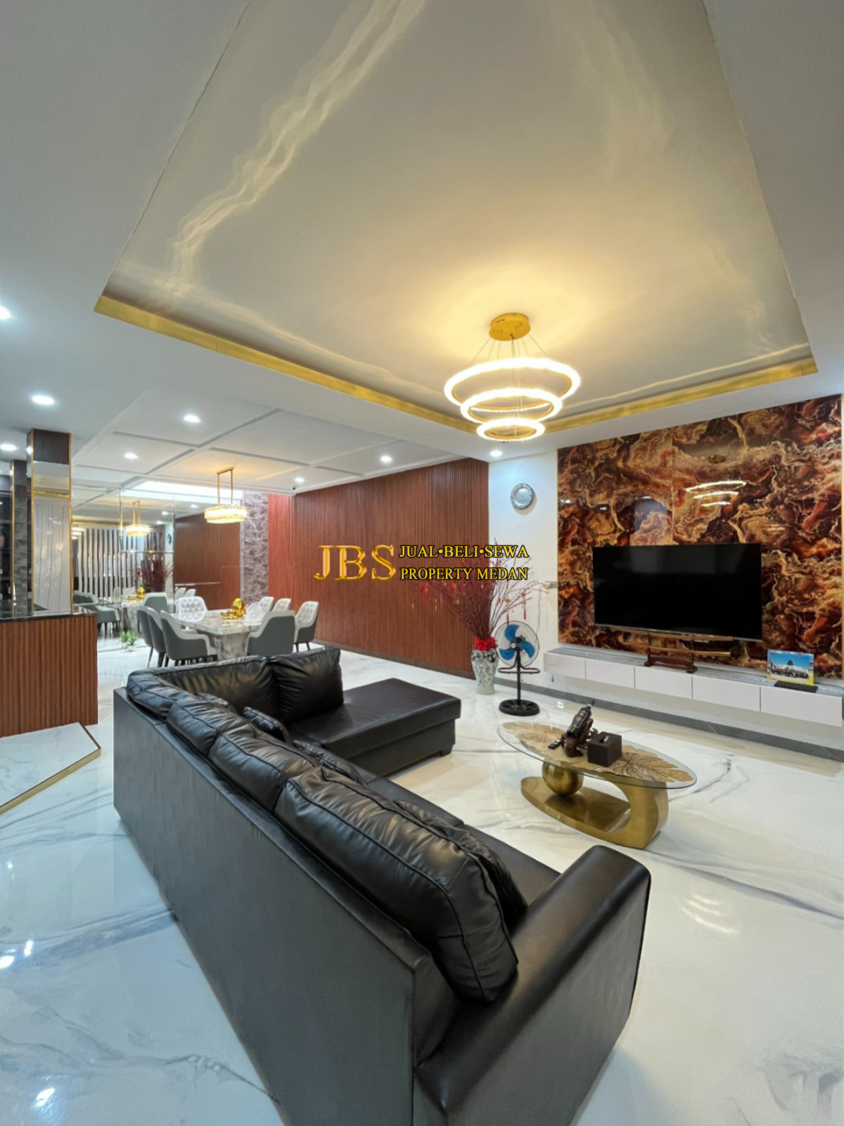 Properti terdaftar untuk dijual atau disewa - Jual Rumah Full Furnished Di Komplek Taman Malibu Indah (daerah Polonia)