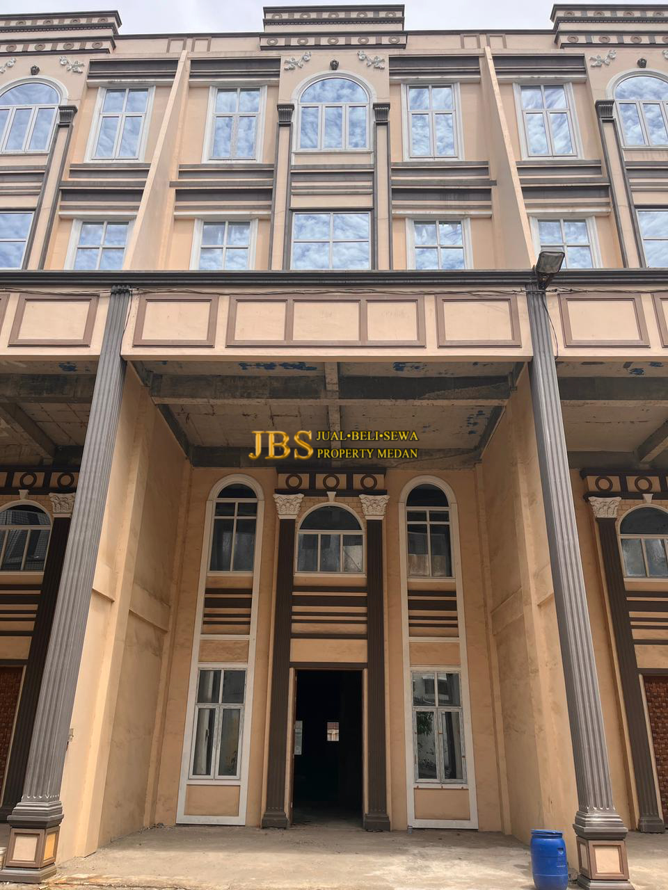 Properti terdaftar untuk dijual atau disewa - Dijual Rumah Di Komplek Jati Mas Jalan Perintis Kemerdekaan - Medan