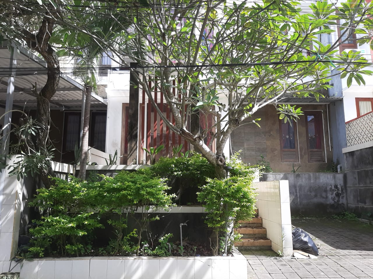 Properti terdaftar untuk dijual atau disewa - Dijual Rumah Semi Furnished One Gate System Nyaman Dan Strategis Di Mumbul Nusa Dua