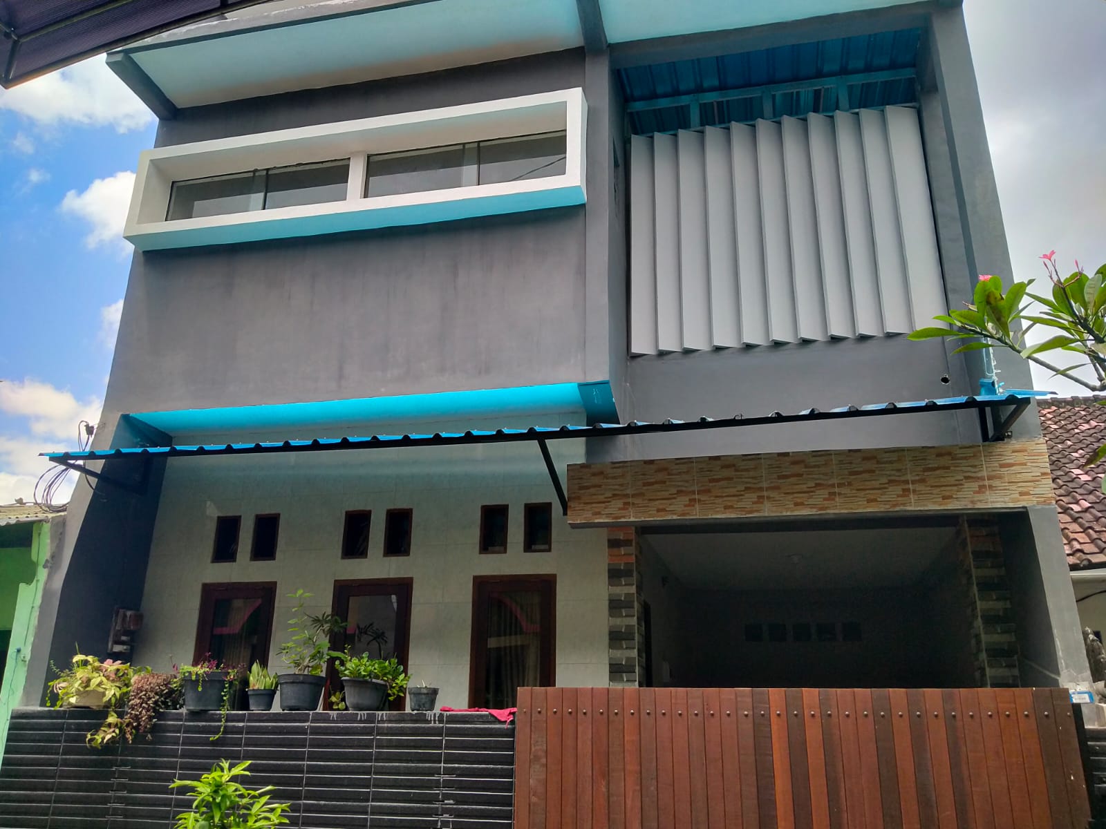 Properti terdaftar untuk dijual atau disewa - Dijual Rumah Minimalis 2 Lantai Di Kebo Iwa, Denpasar Barat
