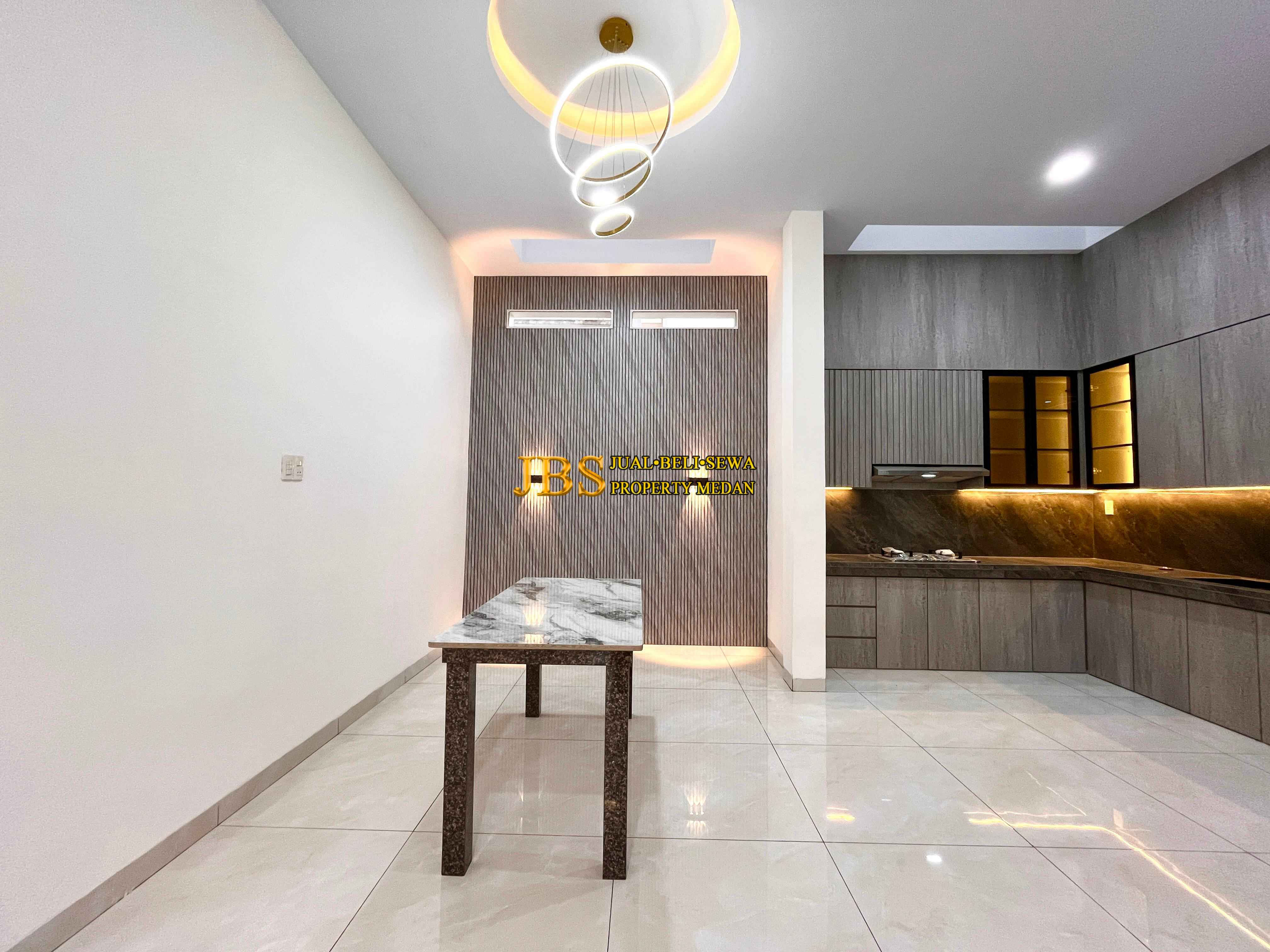 Properti terdaftar untuk dijual atau disewa - Dijual Villa Di Komplek Opera House Jalan Suluh - Pancing 