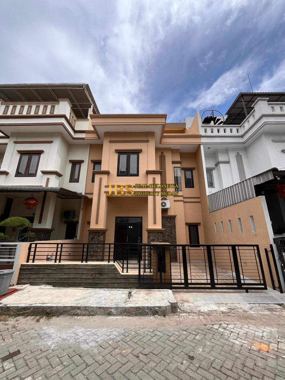 Properti terdaftar untuk dijual atau disewa - Dijual Rumah Baru Di Komplek Cemara Asri Jalan Anggur - Medan