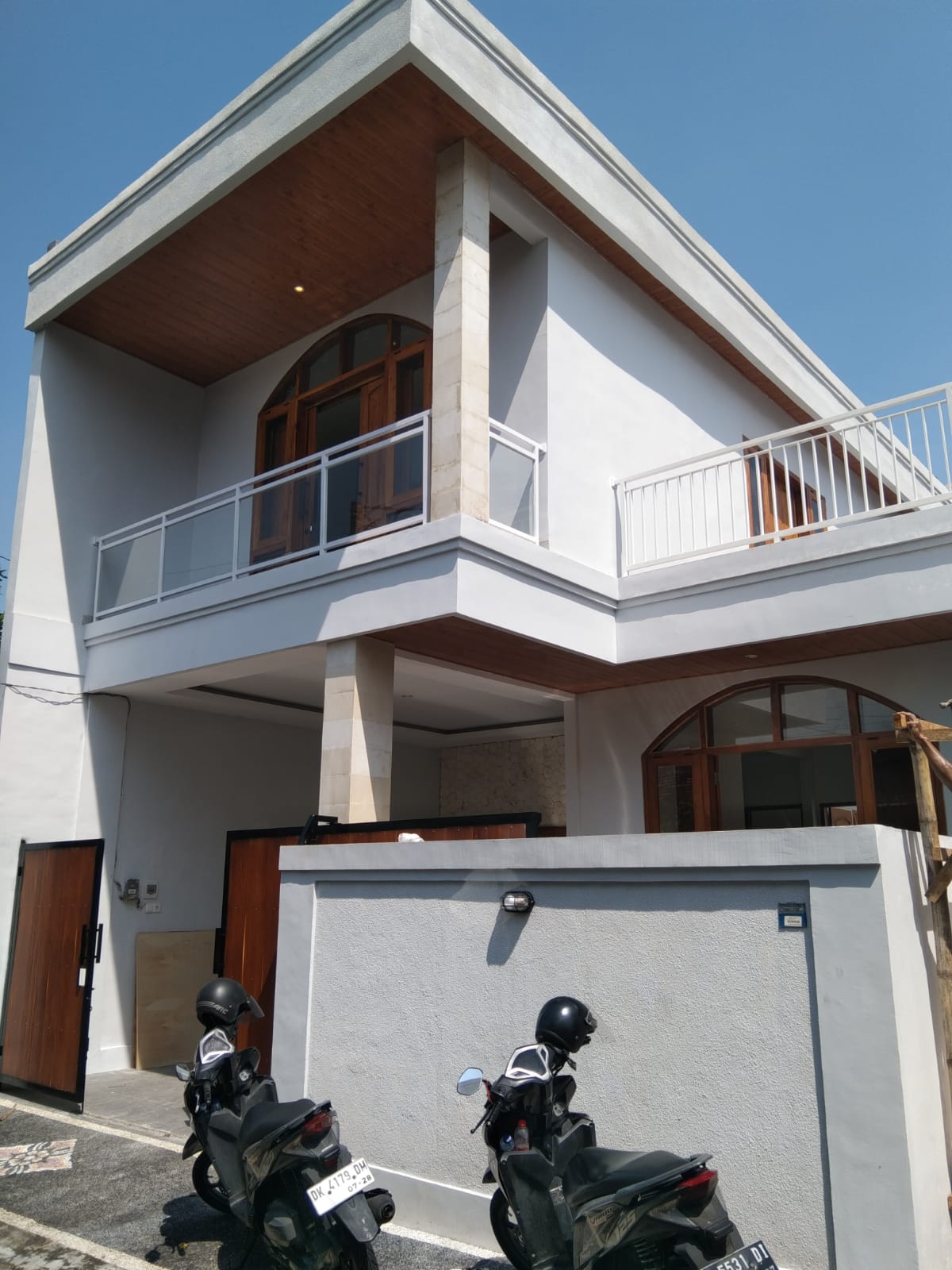 Properti terdaftar untuk dijual atau disewa - Rumah Brand New 2 Lantai Di Ubung Kaja Denpasar Utara Siap Huni Harga Menarik