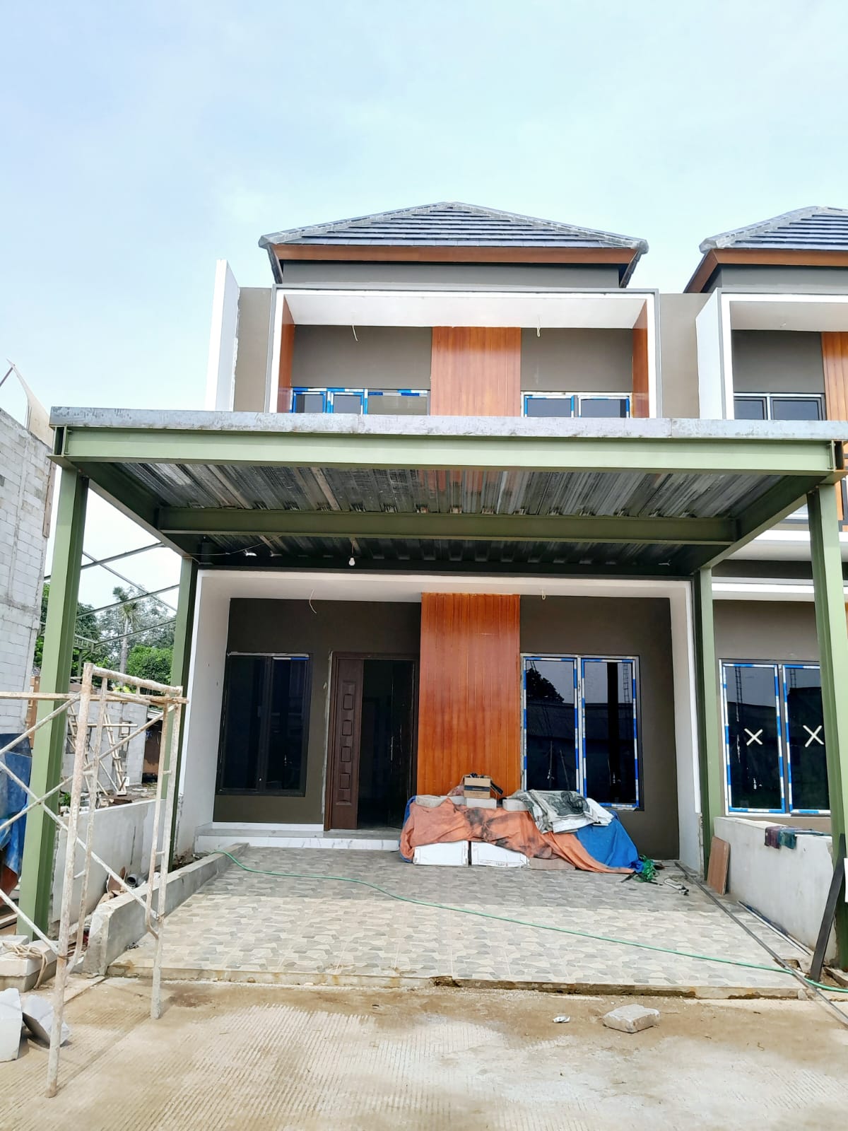 Properti terdaftar untuk dijual atau disewa - Rumah Strategis Dekat Pintu Tol Jatiwarna