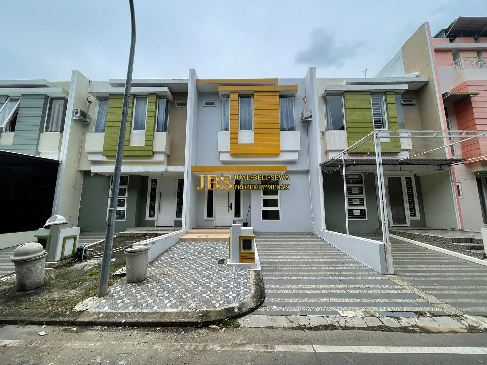 Properti terdaftar untuk dijual atau disewa - Rumah Siap Huni Dijual Di Komplek Citraland Gama City Cluster Maldives - Medan