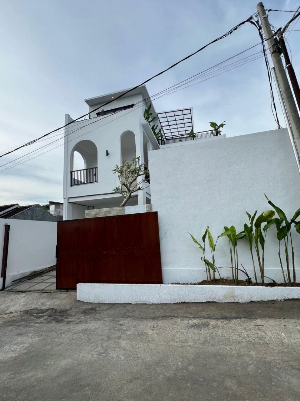 Properti terdaftar untuk dijual atau disewa - Villa Mediterranean Dekat Pantai Ungasan Dan Melasti 