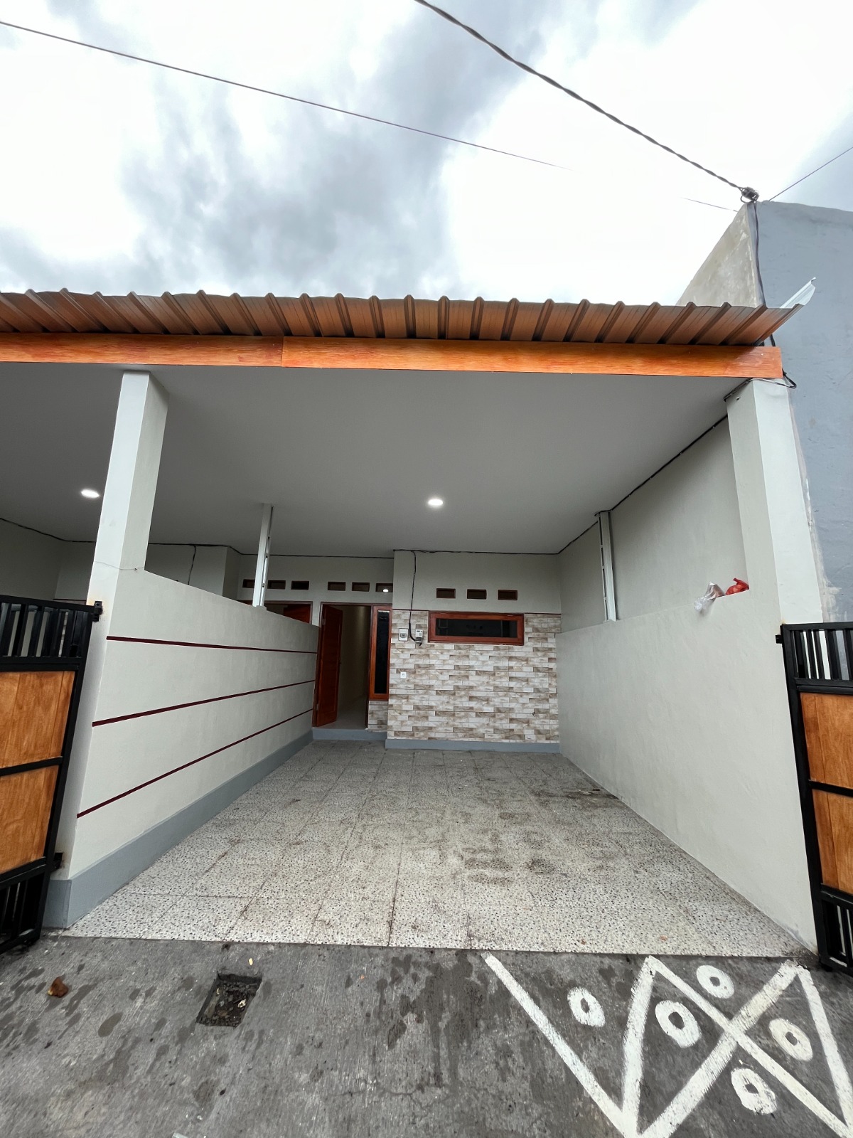 Properti terdaftar untuk dijual atau disewa - Rumah Siap Huni 2 Kamar Tidur Di Pemogan 