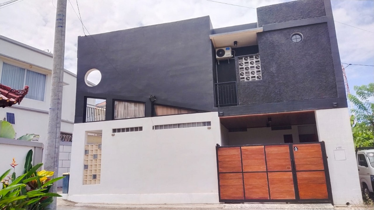 Properti terdaftar untuk dijual atau disewa - 2 Unit Rumah Modern Full Furnish Dekat Pantai Gunung Payung & Pandawa – Lokasi Strategis Di Kutuh