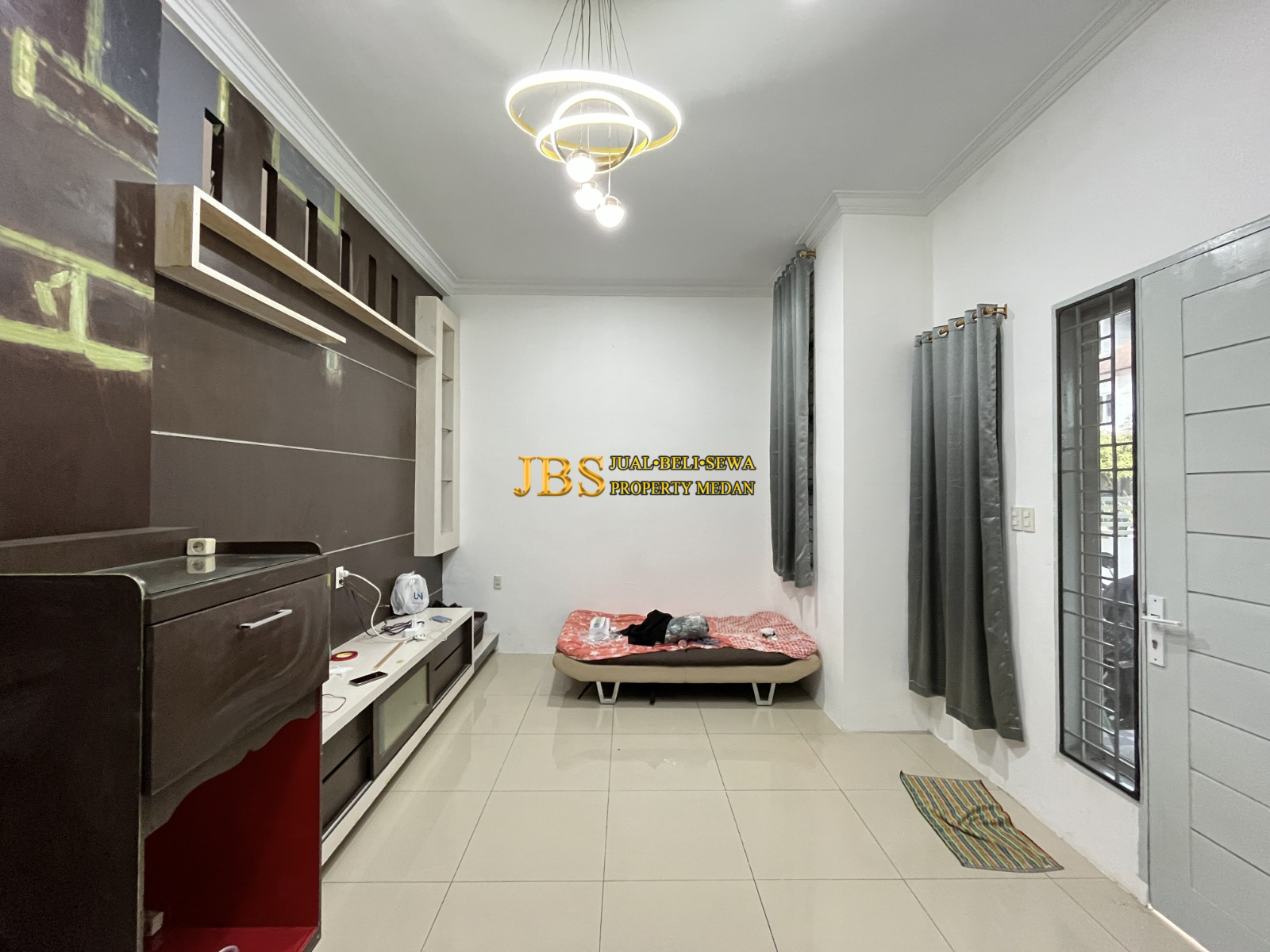 Properti terdaftar untuk dijual atau disewa - Dijual Cepat!! Villa Komplek Grand Legian Jalan Kapten Muslim