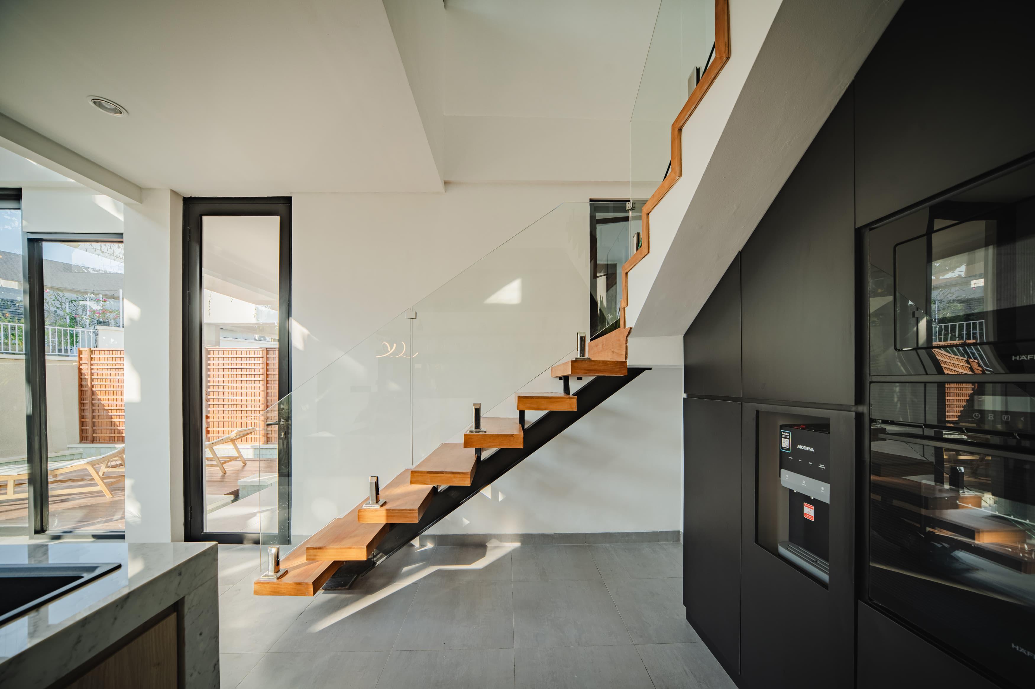 Properti berkualitas harga murah untuk dijual atau disewa - Villa Modern Fully Furnished Siap Huni di Jimbaran