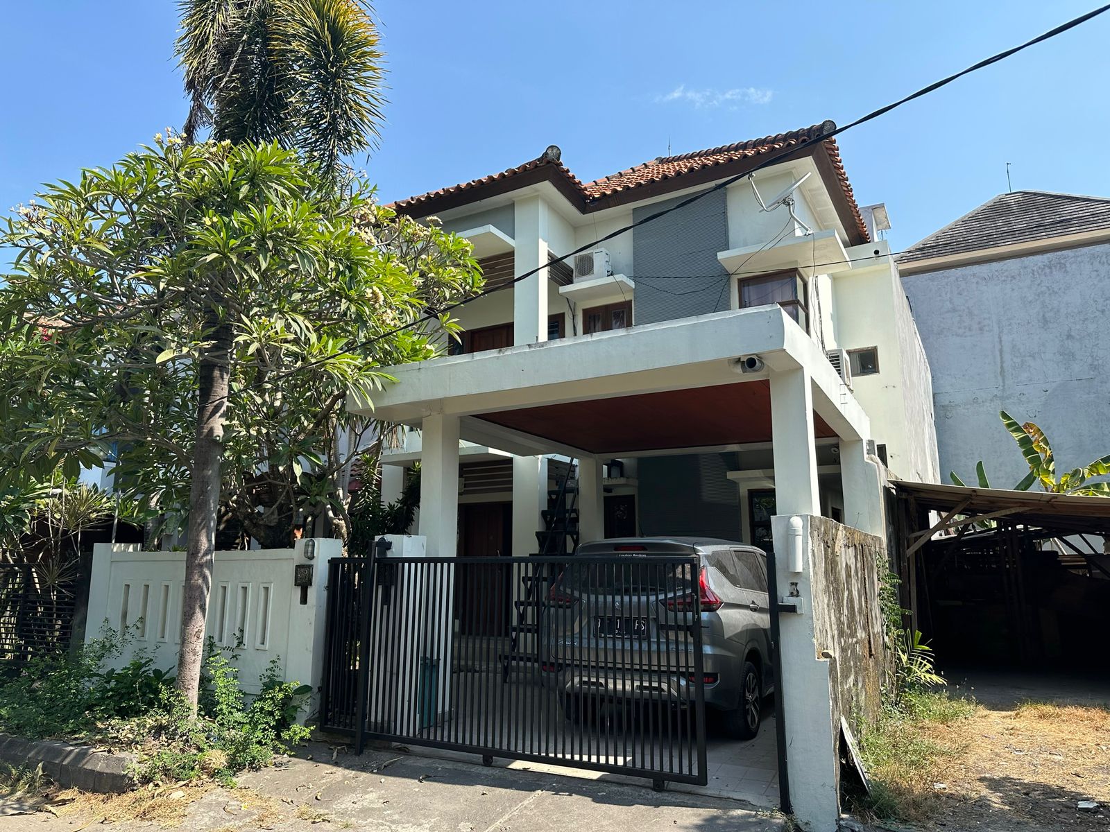 Properti terdaftar untuk dijual atau disewa - Rumah Siap Huni 2 Lantai Strategis Di Gatsu 