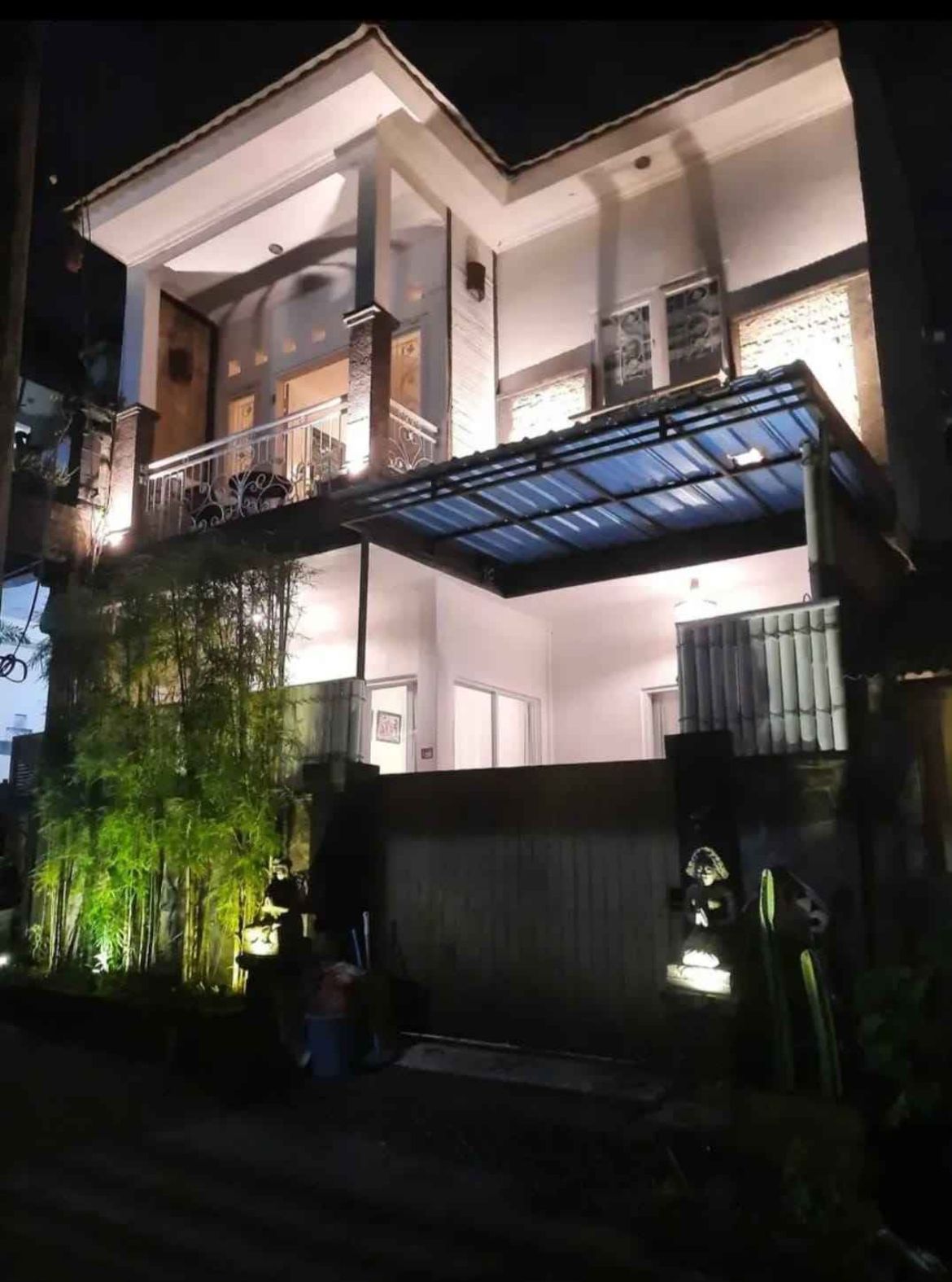 Properti terdaftar untuk dijual atau disewa - Rumah 2 Lantai 10 Menit Ke Pantai Batu Bolong 