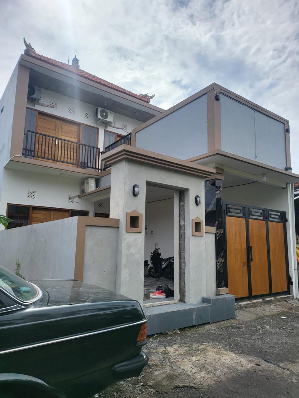 Properti terdaftar untuk dijual atau disewa - Rumah Siap Huni 6 Kamar Di Dalung 