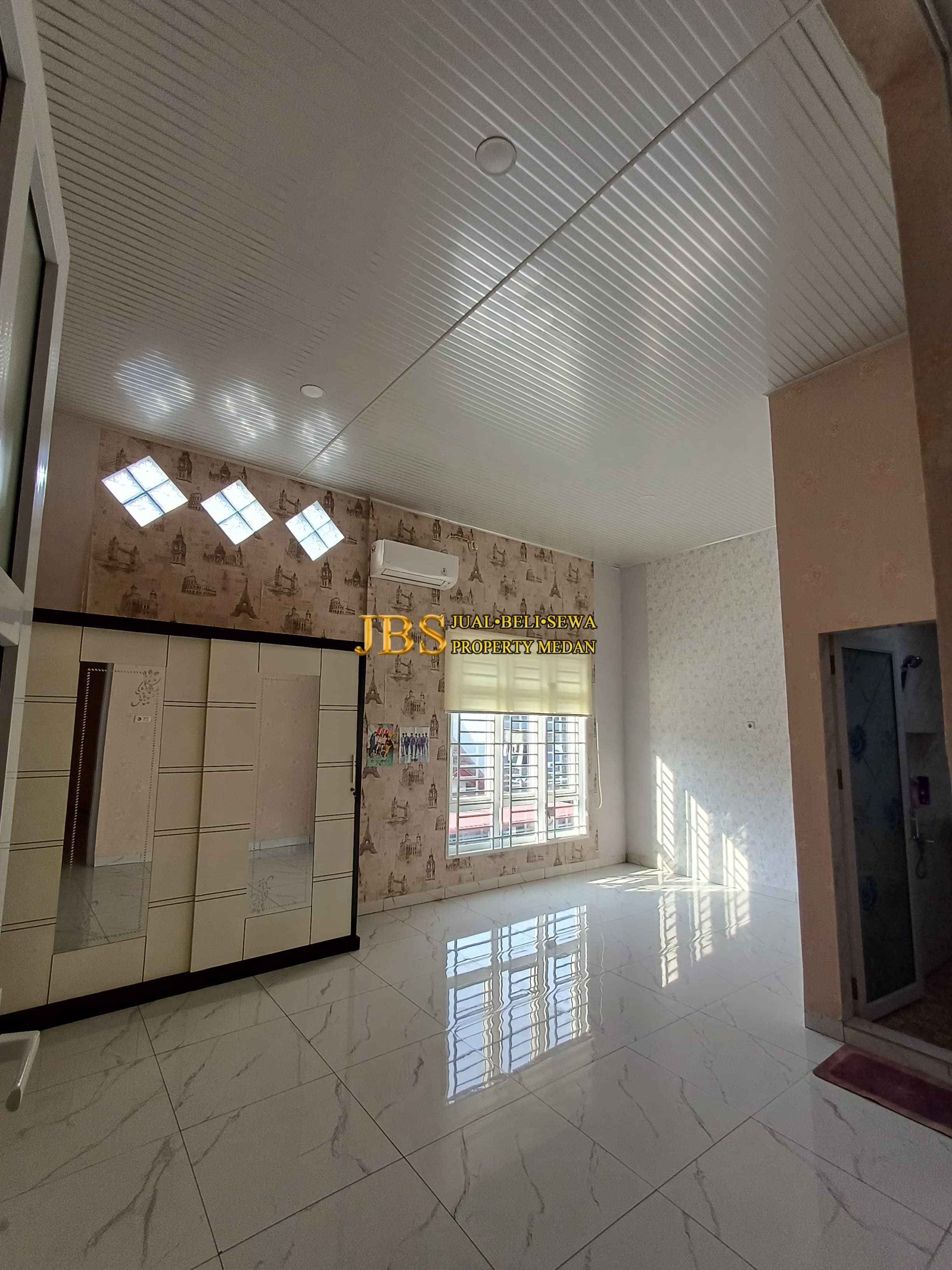 Properti terdaftar untuk dijual atau disewa - Dijual Villa Siap Huni Di Komplek Cemara Asri Jalan Mangga - Medan
