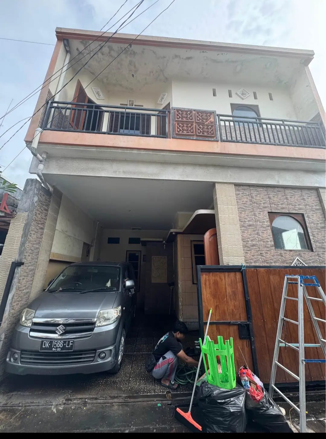 Properti terdaftar untuk dijual atau disewa - Rumah Kantor 2 Lantai Siap Huni Denpasar Selatan 