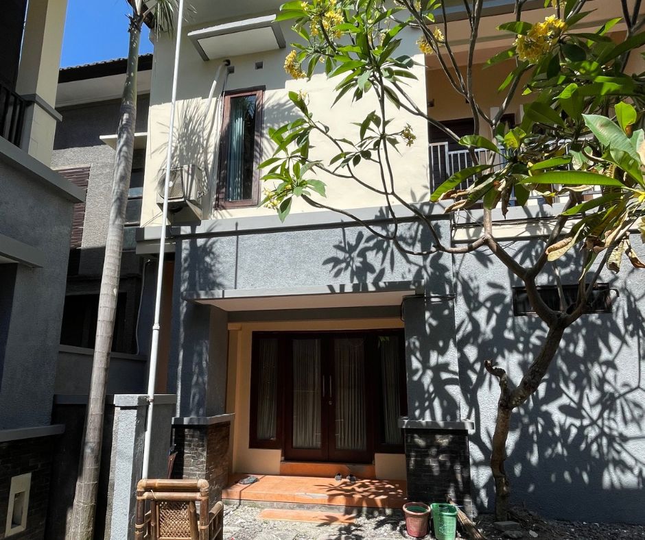 Properti terdaftar untuk dijual atau disewa - Rumah Strategis Siap Huni Dekat Pusat Kota 