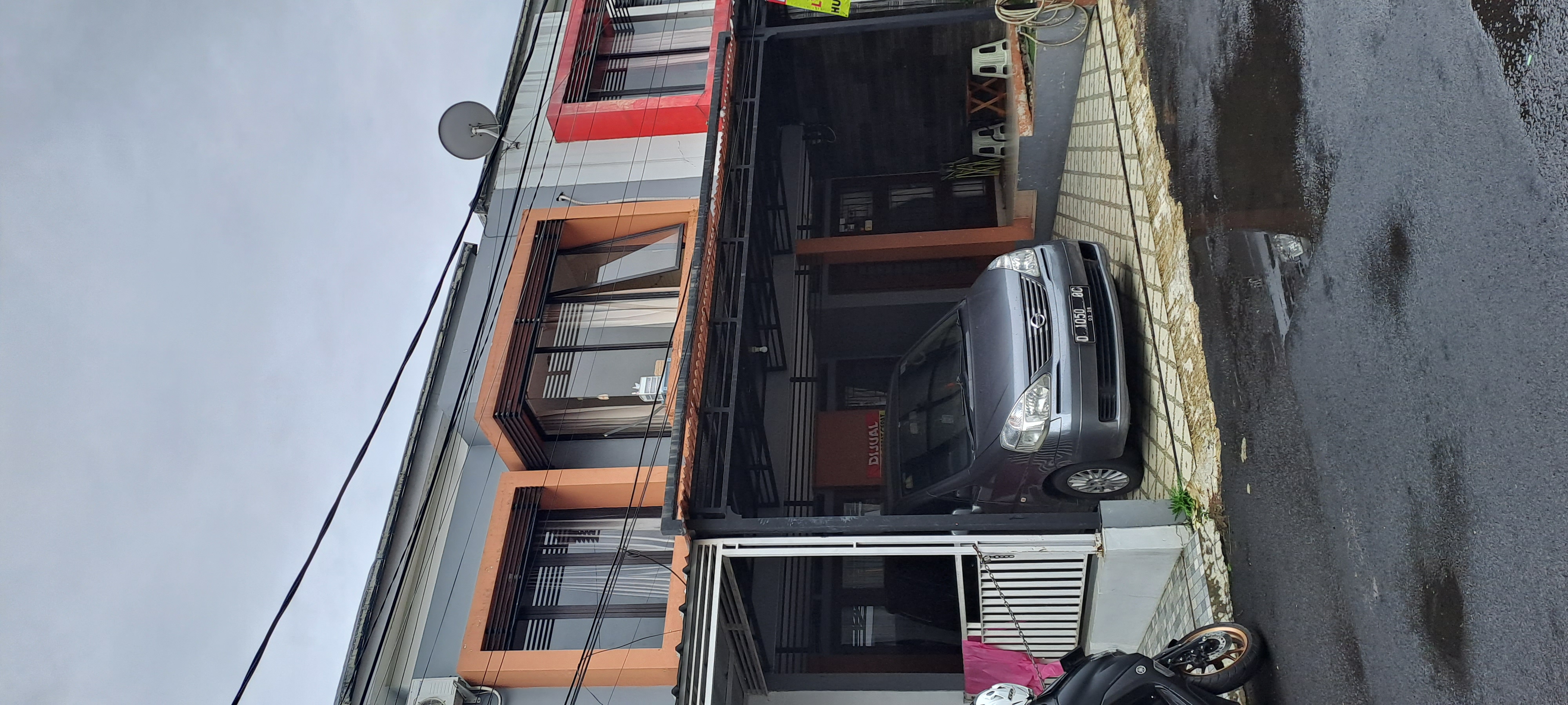 Properti terdaftar untuk dijual atau disewa - Rumah Minimalis Siap Huni Di Kawaluyaan Buah Batu