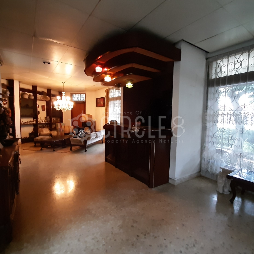 Properti terdaftar untuk dijual atau disewa - Investasi Cerdas! Rumah Dekat Pusat Kota Di  Tubagus Ismail