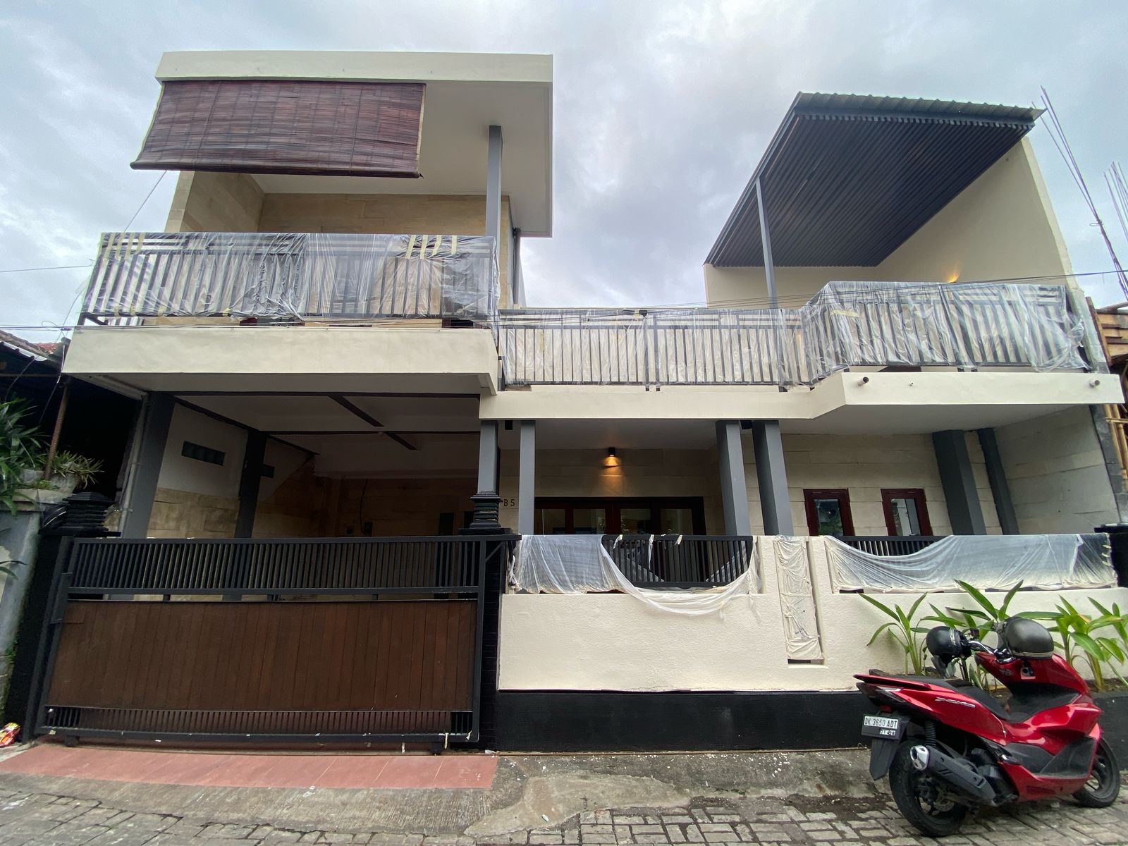 Properti rekomendasi untuk dijual atau disewa - Rumah Modern Minimalis Siap Huni Padangsambian