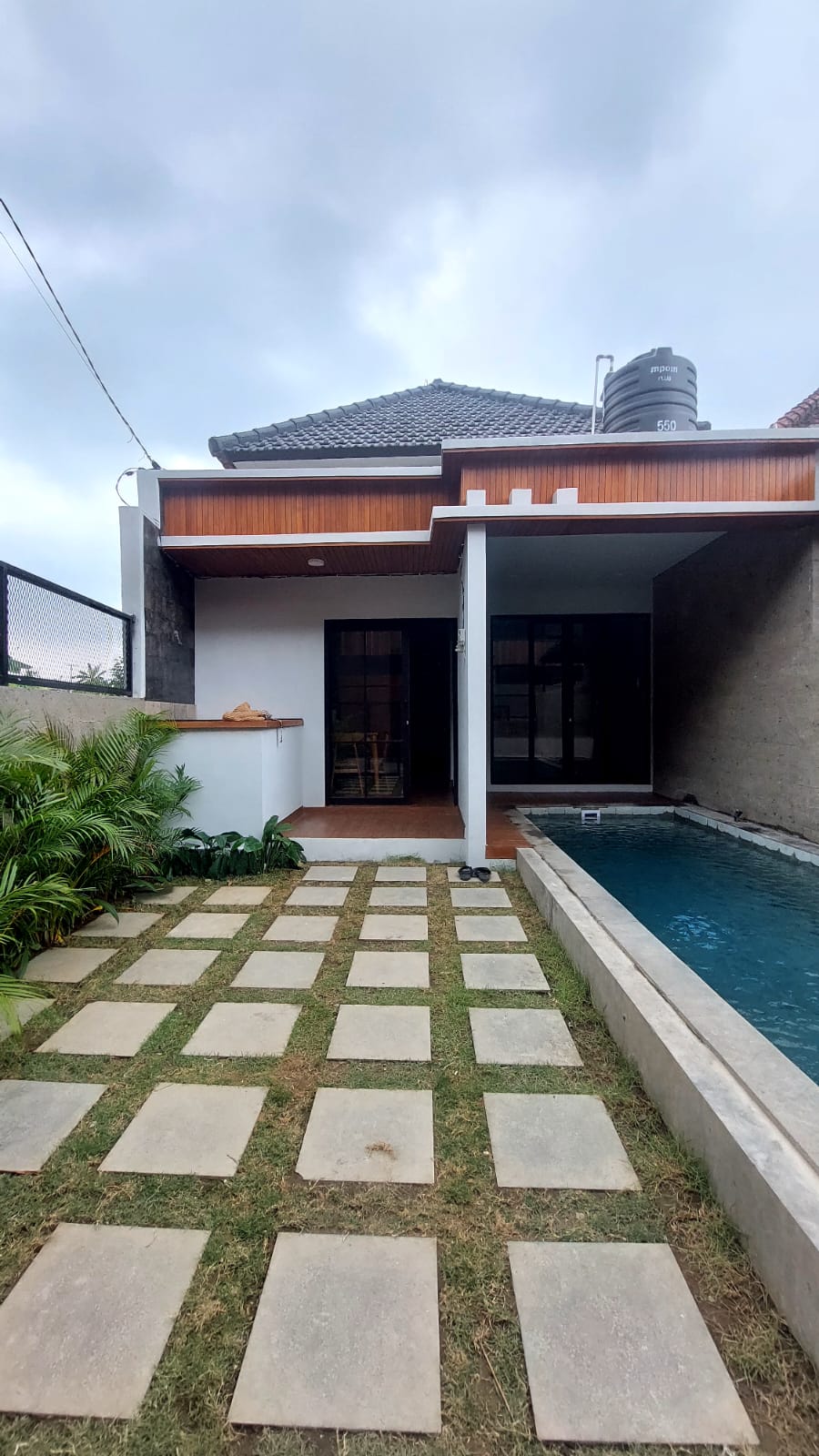 Properti terdaftar untuk dijual atau disewa - Villa Siap Huni Semi Furnished Canggu 