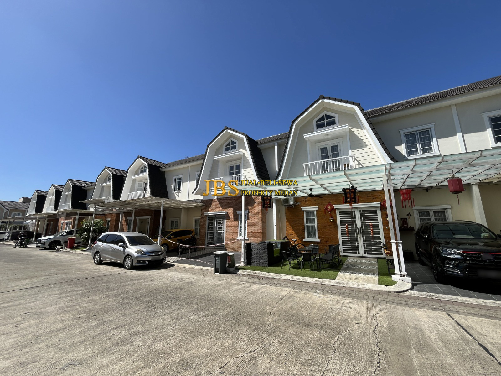 Properti terdaftar untuk dijual atau disewa - Jual Rumah 2 Tingkat Di Komplek Medan Resort City Medan Cluster Rotterdam