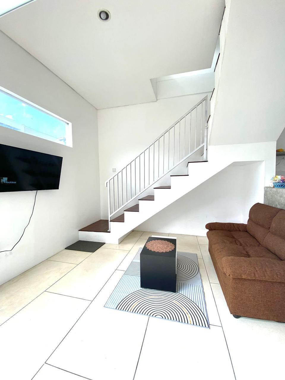 Properti terdaftar untuk dijual atau disewa - Townhouse Semi Villa Siap Huni Di Uluwatu 