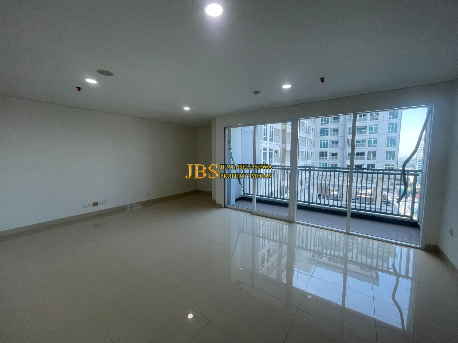 Properti terdaftar untuk dijual atau disewa - Dijual Paling Murah!! Apartemen The Reiz Condo Jalan Tembakau Deli - Medan