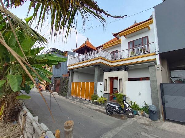 Properti terdaftar untuk dijual atau disewa - Rumah 2 Lantai Siap Huni Denpasar Timur 