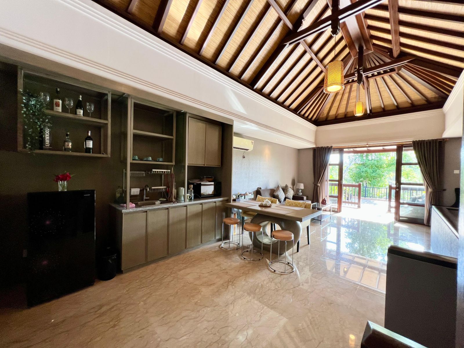 Properti terdaftar untuk dijual atau disewa - Villa Mewah Fully Furnished Jimbaran 