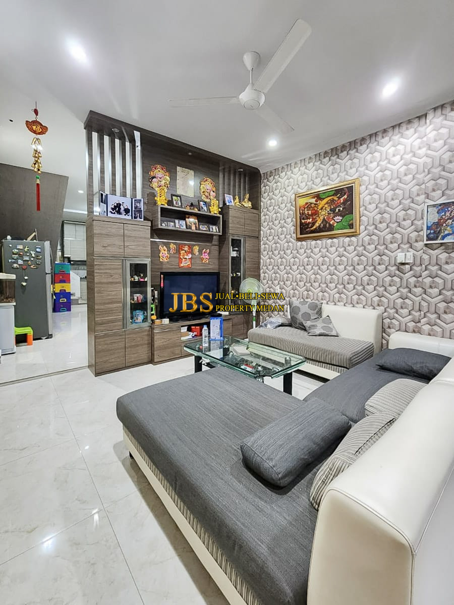 Properti terdaftar untuk dijual atau disewa - Dijual Rumah 3 Tingkat Di Komplek Tenun Indah Jalan Pabrik Tenun