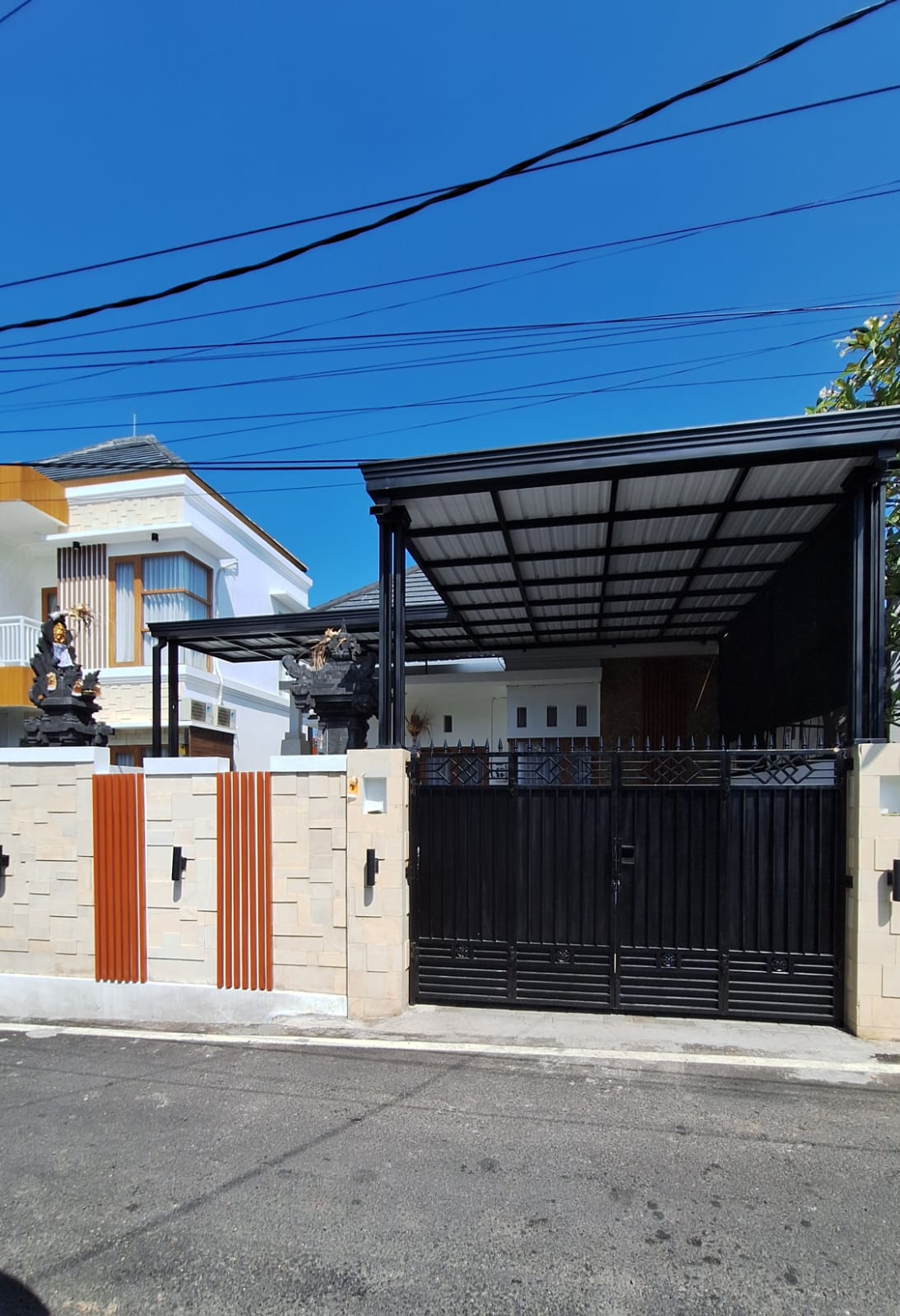Properti terdaftar untuk dijual atau disewa - Rumah Siap Huni Semi Furnished Denpasar Selatan 