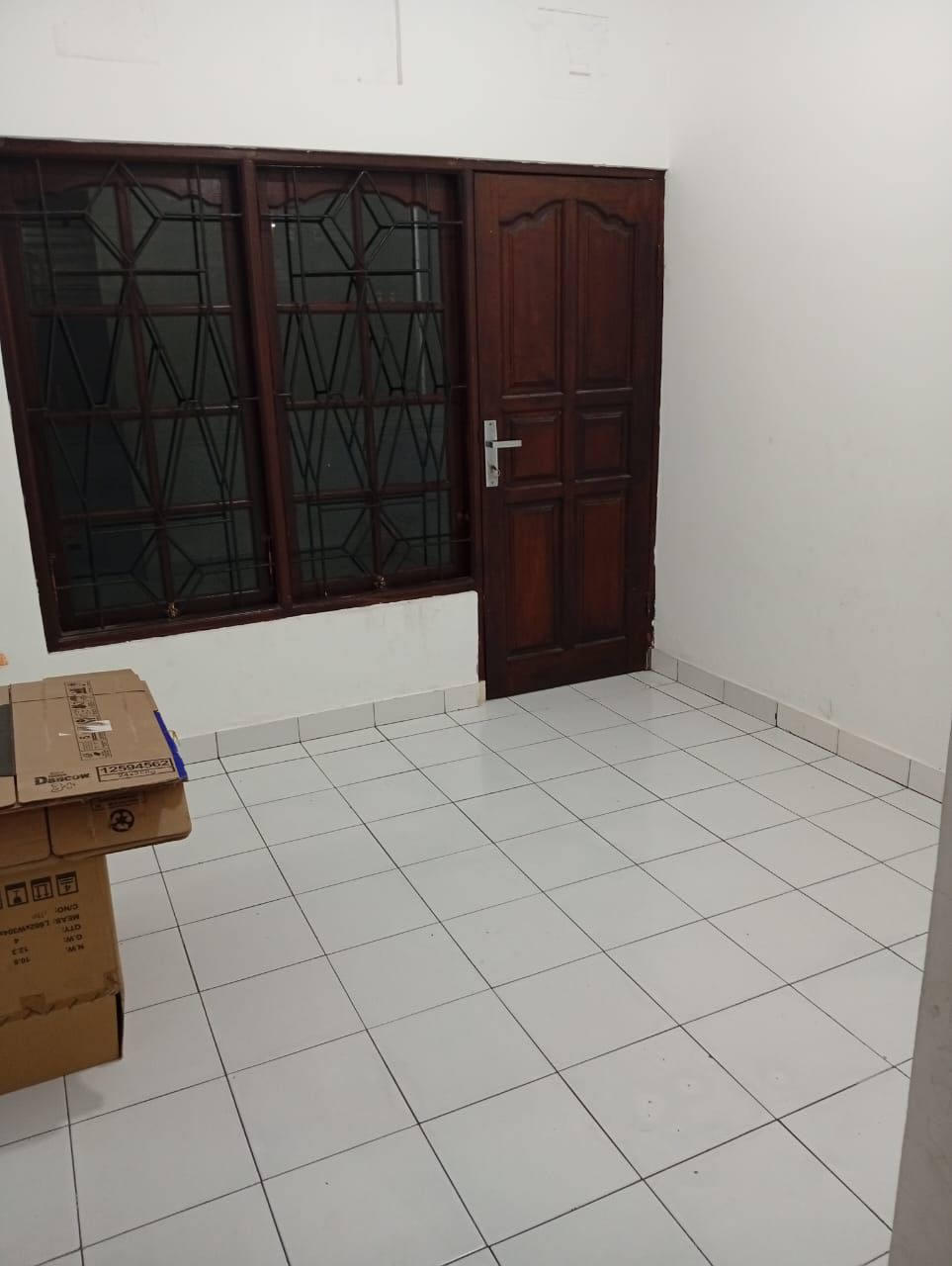 Properti terdaftar untuk dijual atau disewa - Disewakan Rumah Siap Huni 3 Kamar Tidur Renon 