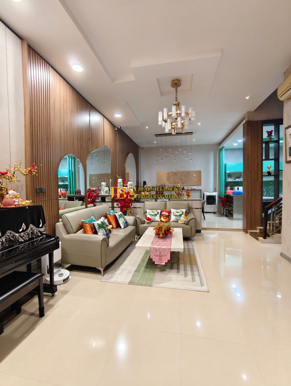 Properti terdaftar untuk dijual atau disewa - Jual Rumah Siap Huni Furnish Di Komplek Cemara Asri - Medan