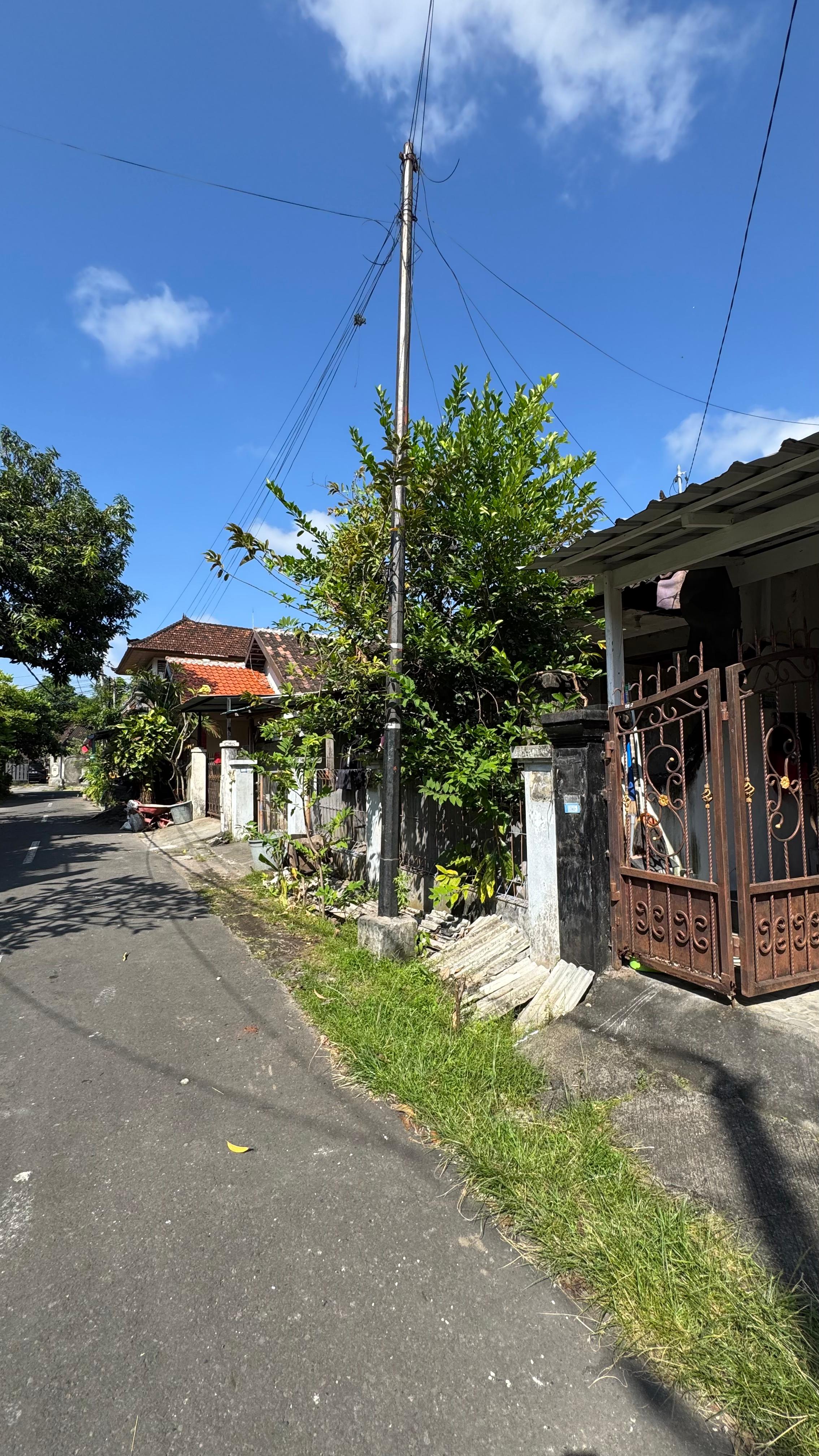 Properti terdaftar untuk dijual atau disewa - Rumah Siap Huni 10 Menit Ke Pantai Jimbaran 