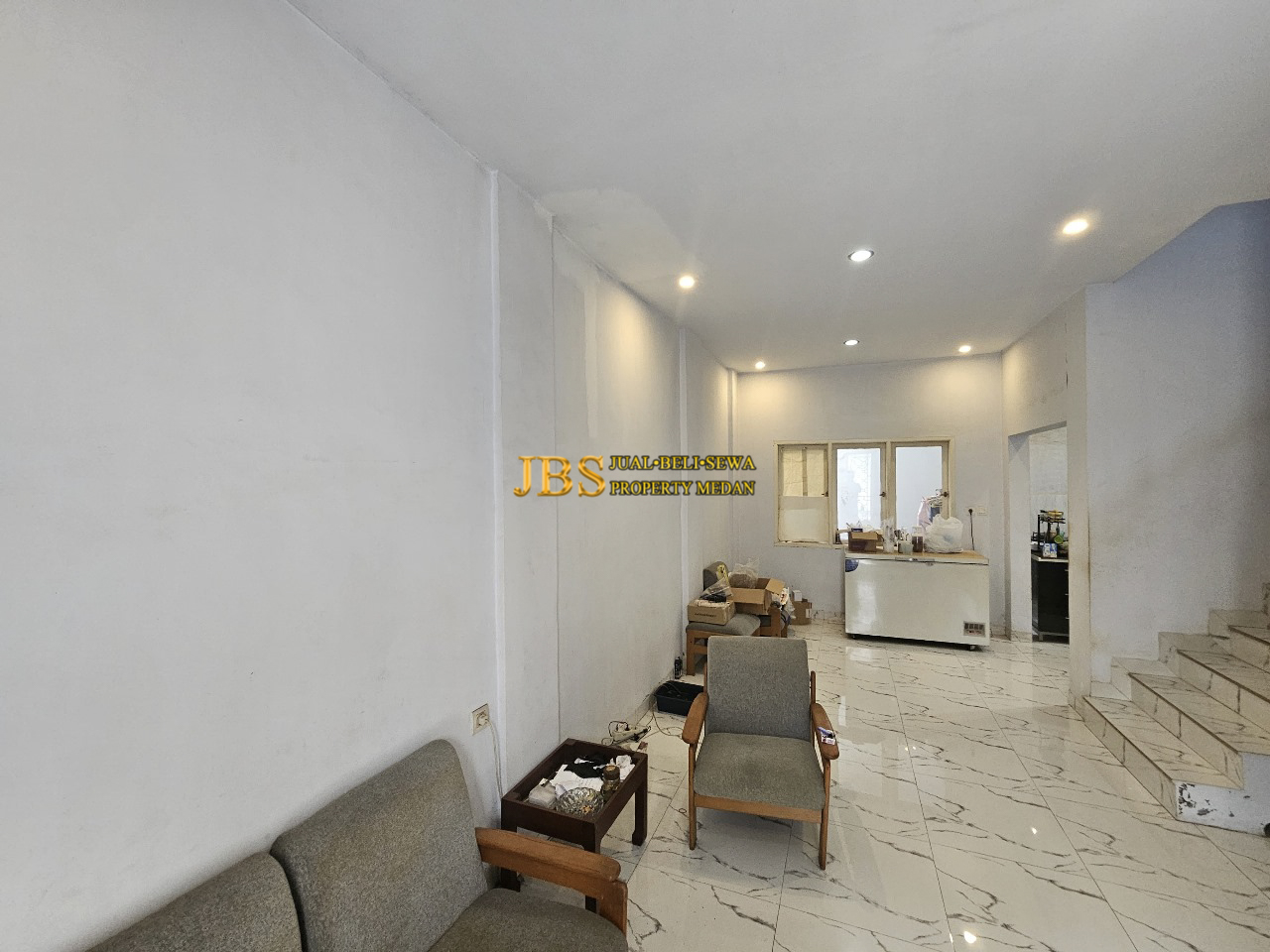 Properti terdaftar untuk dijual atau disewa - Dijual Rumah 2,5 Tingkat Siap Huni Di Komplek Belibis Mediterania Residen - Medan