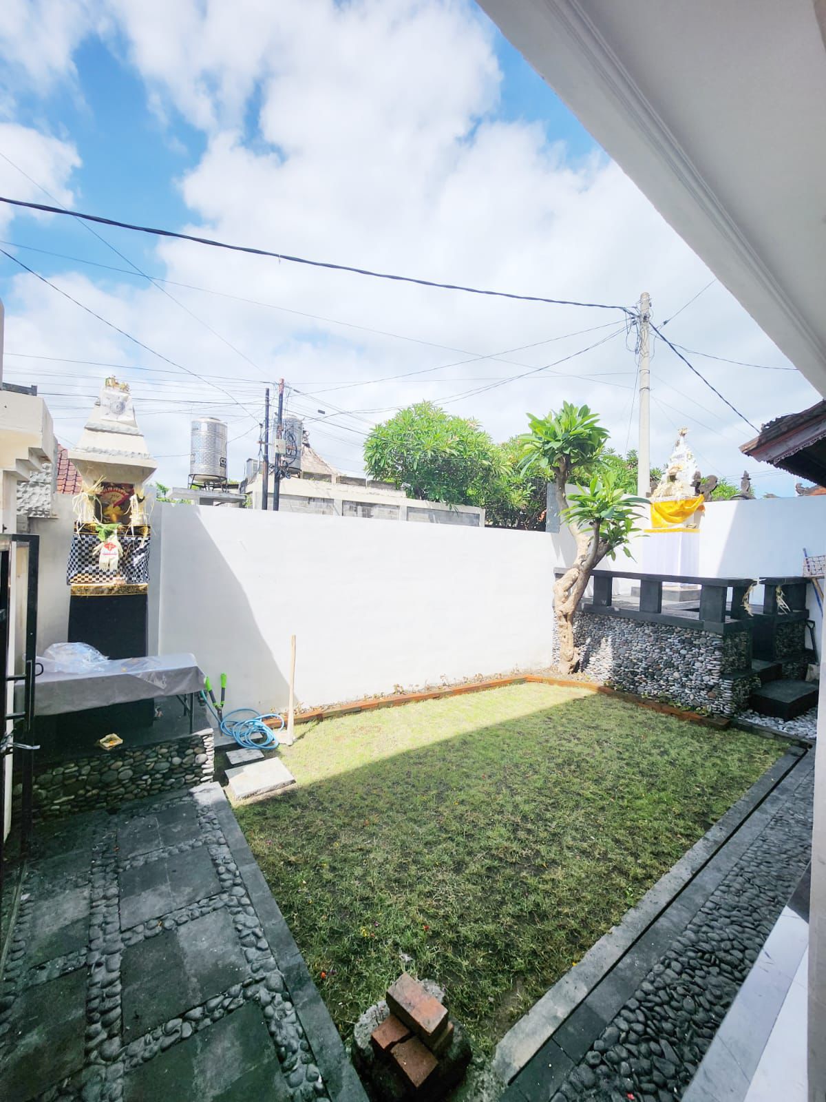 Properti dengan lokasi terbaik untuk dijual atau disewa - Rumah Siap Huni 3 Kamar Tidur Dekat Pantai Sanur