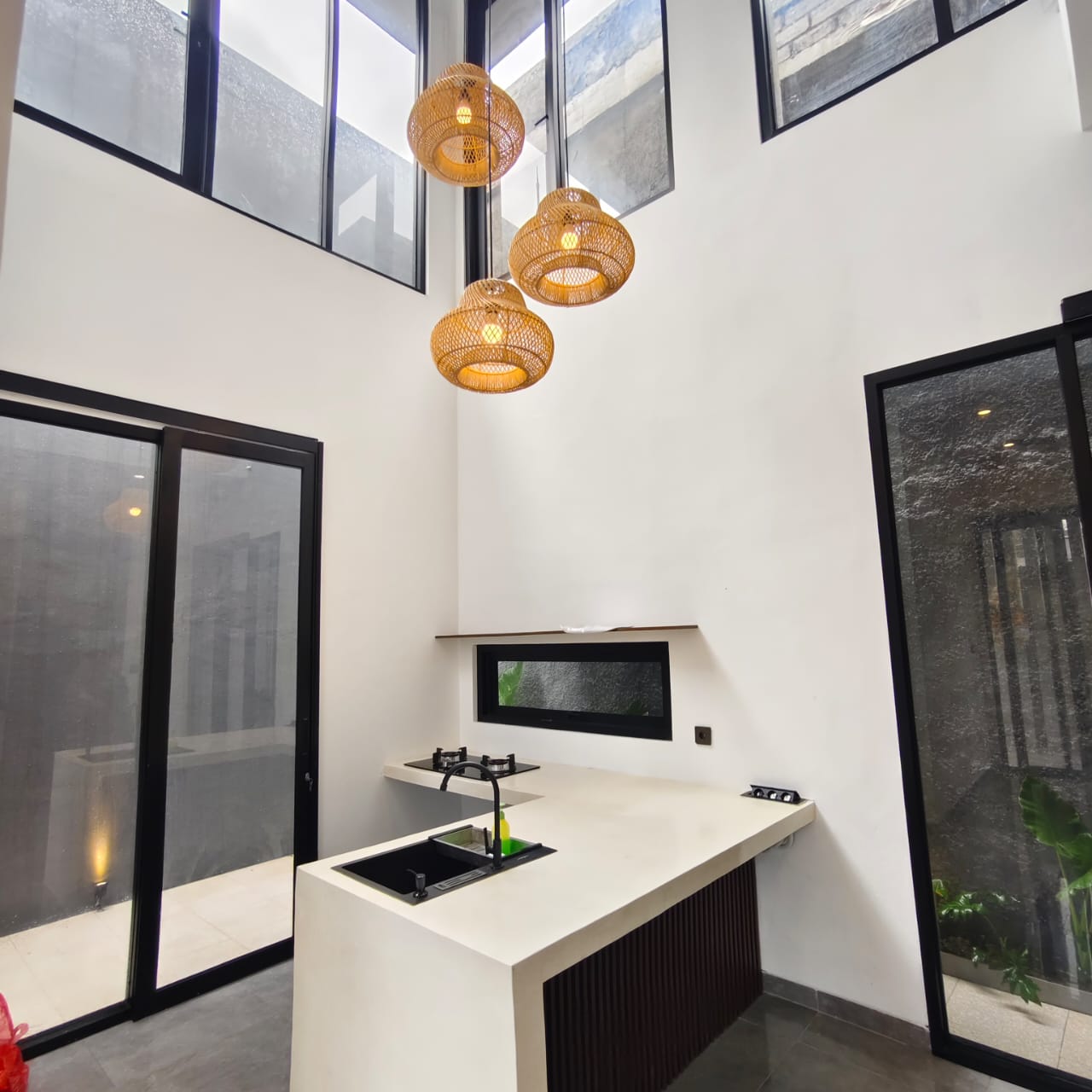 Properti terdaftar untuk dijual atau disewa - Semi Villa Kontemporer Modern Siap Huni Tabanan 