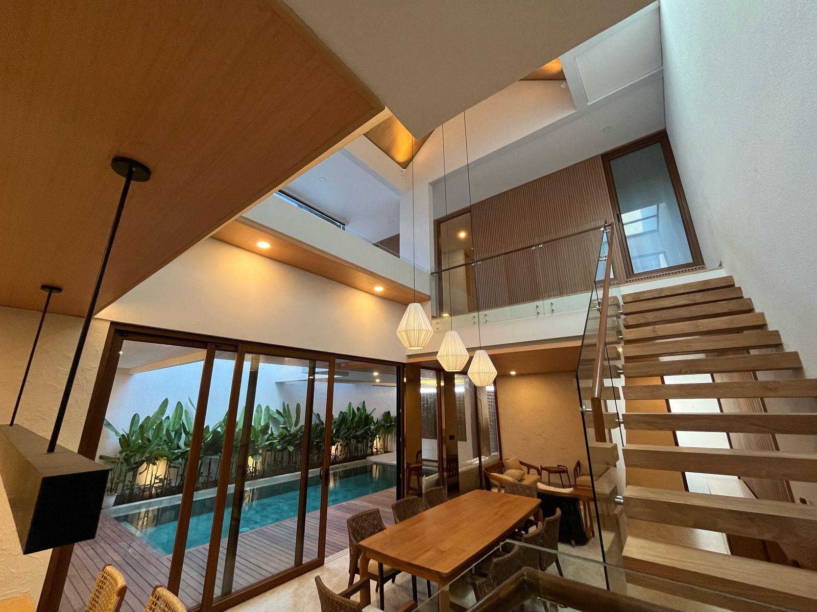 Properti terdaftar untuk dijual atau disewa - Villa Tropical Modern 5 Menit Ke Atlas Beach Club 