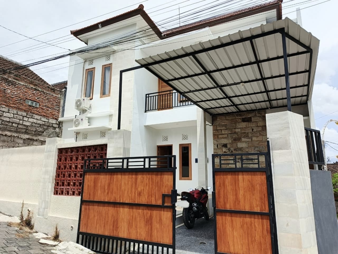 Properti terdaftar untuk dijual atau disewa - Rumah Fully Furnished Siap Huni Denpasar Barat 