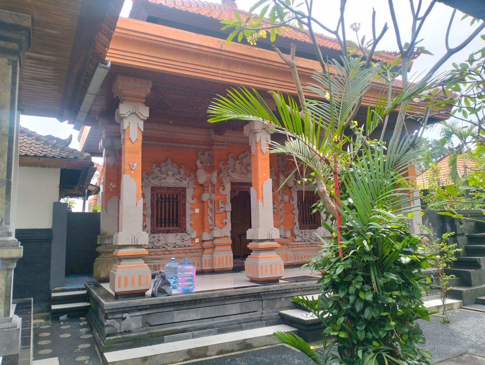 Properti terdaftar untuk dijual atau disewa - Disewakan Rumah Bali Hanya 10 Menit Ke Seminyak