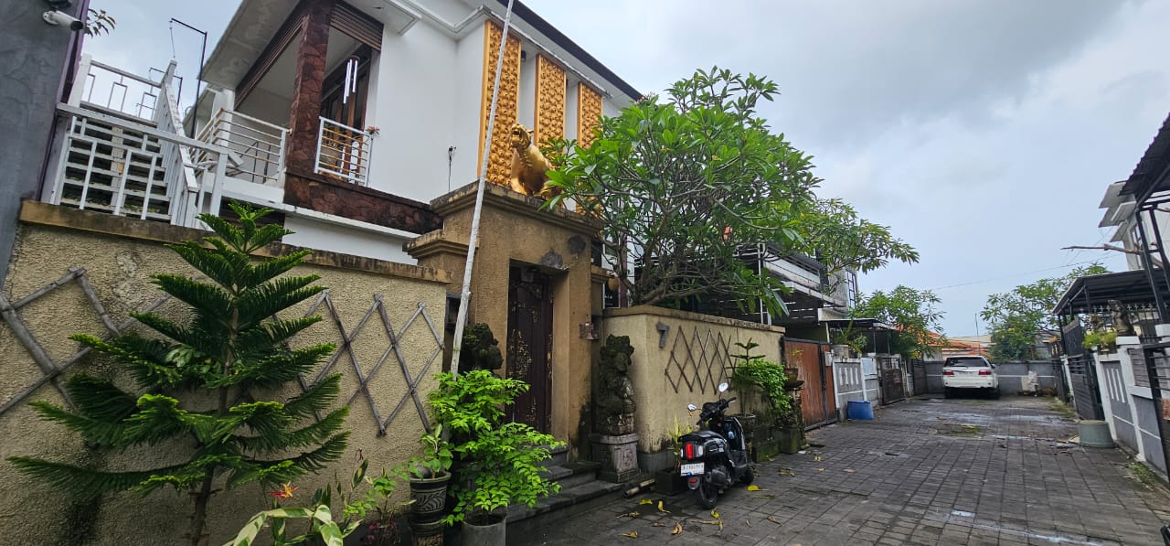 Properti terdaftar untuk dijual atau disewa - Rumah Semi Villa 10 Menit Ke Pusat Pembelanjaan 