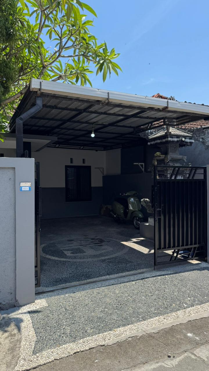 Properti terdaftar untuk dijual atau disewa - Rumah Siap Huni Minimalis Lantai 1 Di Ayani Utara 