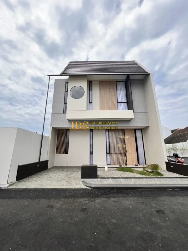 Properti terdaftar untuk dijual atau disewa - Dijual Villa Di Komplek Osaka Nodigon Gate Jalan Pasar 1 - Sunggal